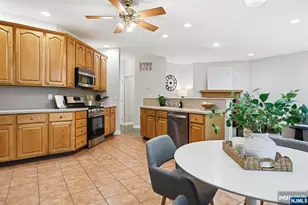 13 Oakwood Ct, Cedar Grove, NJ 07009 - Photo 15
