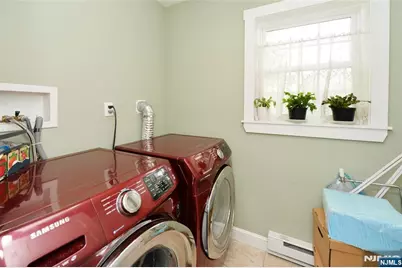 10 Ackerman Avenue, Emerson, NJ 07630 - Photo 11