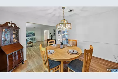 13 Friar Way, Wayne, NJ 07470 - Photo 9