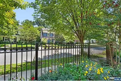 125 Hawthorne Avenue, Glen Ridge, NJ 07028 - Photo 37