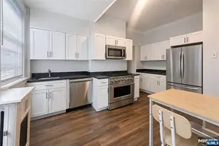 2 Hillside Ave, Summit, NJ 07901 - Photo 21