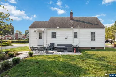 22 First Street, Mahwah, NJ 07430 - Photo 25