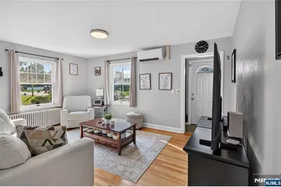 22 First Street, Mahwah, NJ 07430 - Photo 5