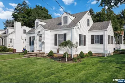 22 First Street, Mahwah, NJ 07430 - Photo 3