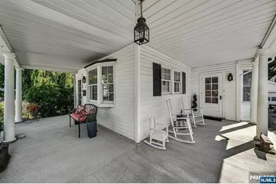 28 Leary Avenue, Bloomingdale, NJ 07403 - Photo 11