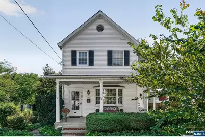 28 Leary Avenue, Bloomingdale, NJ 07403 - Photo 5