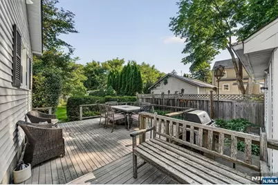28 Leary Avenue, Bloomingdale, NJ 07403 - Photo 33