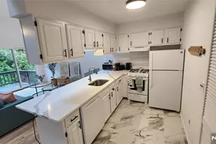 1 Purgatory Ct 6, Vernon, NJ 07462 - Photo 5