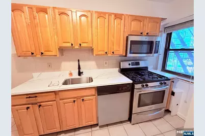 3020 Edwin Avenue 2C #2C, Fort Lee, NJ 07024 - Photo 13