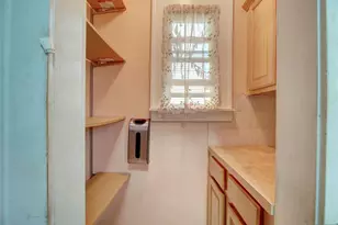 8 Whitman Ave, East Orange, NJ 07017 - Photo 17