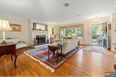 629 Lawlins Road, Wyckoff Township, NJ 07481 - Photo 5