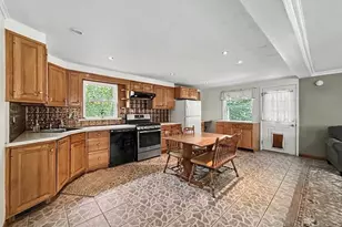 8 Martin Rd, Verona, NJ 07044 - Photo 5