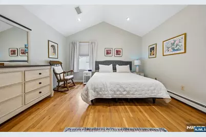 364 Piermont Avenue, Hillsdale, NJ 07642 - Photo 15