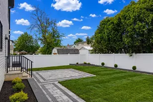 55 Long Hill Dr, Clifton, NJ 07013 - Photo 3