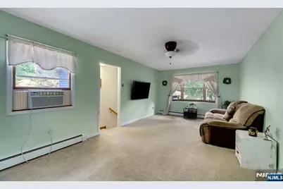 416 Lakeview Avenue, Ringwood, NJ 07456 - Photo 9