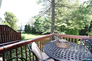 608 Stonewall Ct, Wyckoff Township, NJ 07481 - Photo 7