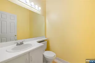 1148 Stafford St, Mahwah, NJ 07430 - Photo 9