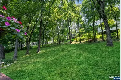 8 Knollwood Drive, Morris Township, NJ 07960 - Photo 33