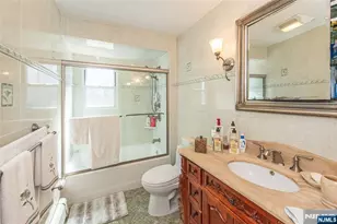 424 Oak St, Ridgefield, NJ 07657 - Photo 23
