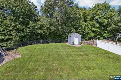 176 Fox Hill Court, Jefferson Township, NJ 07849 - Photo 31