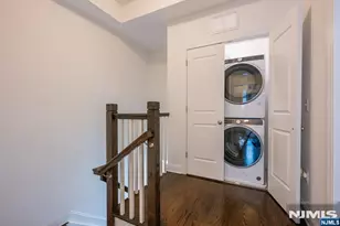 68 Parkside Ln 68, Teaneck Township, NJ 07666 - Photo 15