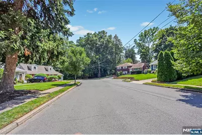 13 Cottage Place, Nutley, NJ 07110 - Photo 29