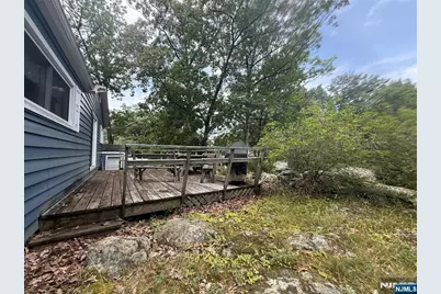 3 Illinois Trail, Hopatcong, NJ 07843 - Photo 11
