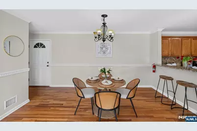 45 Parkside Court, Wayne, NJ 07470 - Photo 3