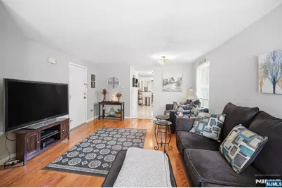 15 Orchard Street, Bloomingdale, NJ 07403 - Photo 7