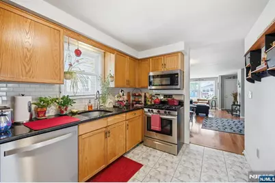 15 Orchard Street, Bloomingdale, NJ 07403 - Photo 11