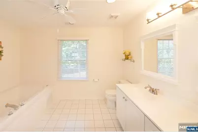 90 Summer Hill Road 90 #90, Wayne, NJ 07470 - Photo 21