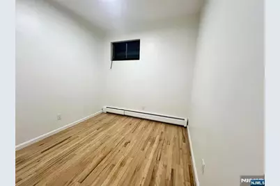 84 Clendenny Avenue, Jersey City, NJ 07304 - Photo 17