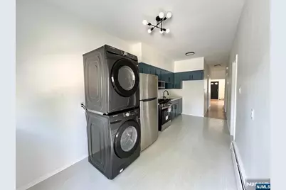 84 Clendenny Avenue, Jersey City, NJ 07304 - Photo 3