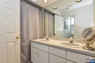 133 Surrey Ct, Ramsey, NJ 07446 - Photo 17