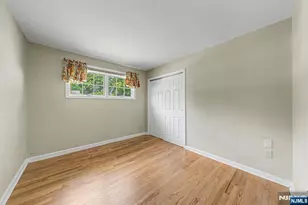 5 Holyoke Dr, Oakland, NJ 07436 - Photo 21