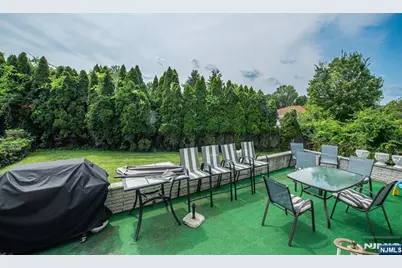 35 Van Winkle Court, Woodland Park, NJ 07424 - Photo 11