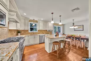 55 Gathering, Montville Township, NJ 07058 - Photo 11
