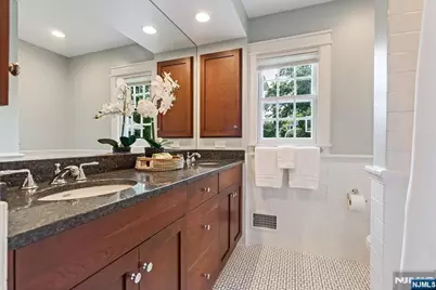 421 Ridgewood Avenue, Glen Ridge, NJ 07028 - Photo 23