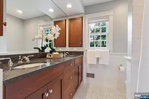 421 Ridgewood Ave, Glen Ridge, NJ 07028 - Photo 23