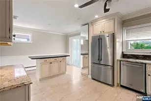 112 Sand Rd, Fairfield, NJ 07004 - Photo 11