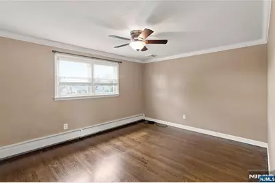 112 Sand Road, Fairfield, NJ 07004 - Photo 15