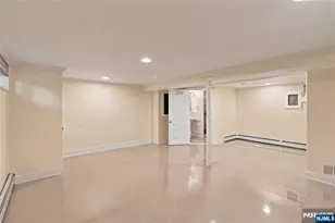 112 Sand Rd, Fairfield, NJ 07004 - Photo 17