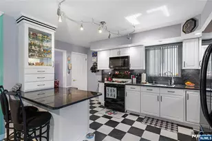 5 Corsi Rd, Bloomfield, NJ 07003 - Photo 9