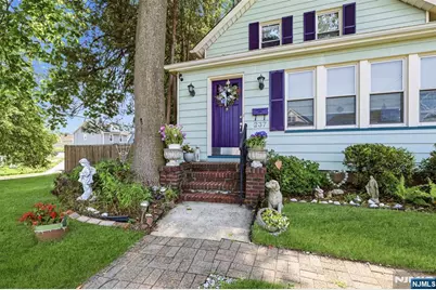237 Broughton Avenue, Bloomfield, NJ 07003 - Photo 5