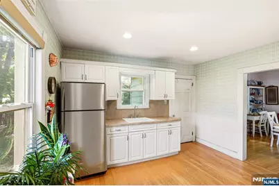 237 Broughton Avenue, Bloomfield, NJ 07003 - Photo 15