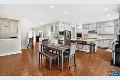 22 Hilltop Drive, North Caldwell, NJ 07006 - Photo 5