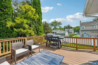 122 Maplewood Avenue, Wayne, NJ 07470 - Photo 27
