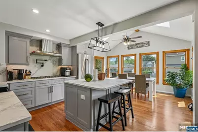 122 Maplewood Avenue, Wayne, NJ 07470 - Photo 11
