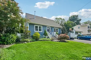 122 Maplewood Ave, Wayne, NJ 07470 - Photo 3