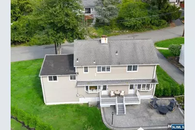 30 Laurel Drive, Wayne, NJ 07470 - Photo 33